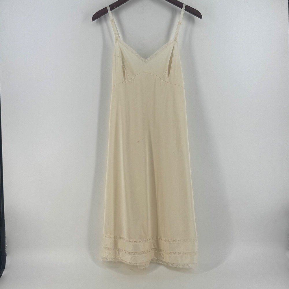 Vintage Cream Lace Trim Full Slip Dress V-Neck Adjustable Straps Ivory 0673